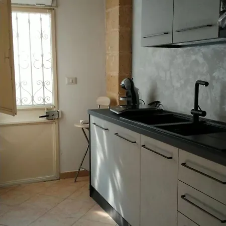 Lägenhet Dimora Donna Iolanda Leverano